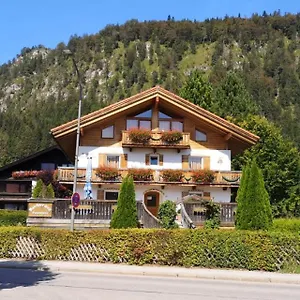 Gästehaus Münchner Kindl Pensión