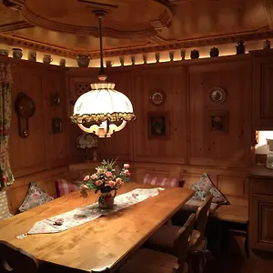 Schuricht Apartment